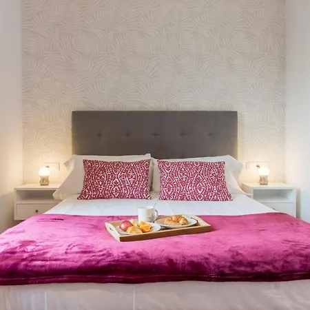 Apartment Sibs Bcn- Balmes- Romantic Citycentre Beautiful *