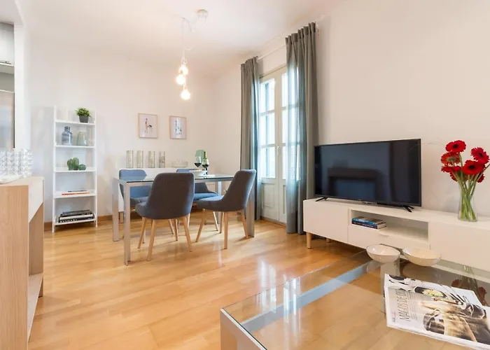 Sibs Bcn- Balmes- Romantic Citycentre Beautiful * 巴塞罗那